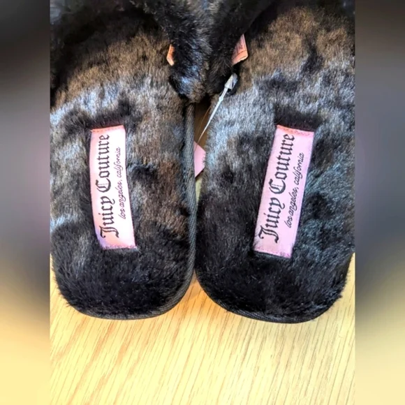 ✨HOST PICK✨BNWT Juicy Womens (Small 5/6) Furry Slide-In Slippers w/ Bow & Crown - Picture 5 of 13